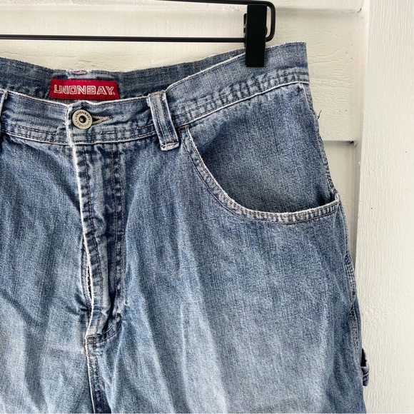 Unionbay Cargo Carpenter Shorts Denim Women’s 34 Light Wash Baggy - Picture 2 of 7
